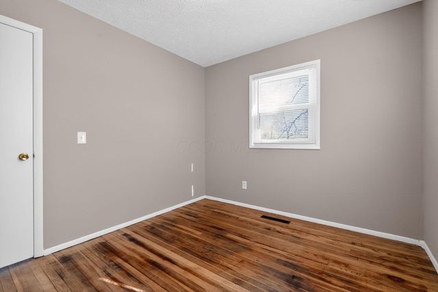 1211 Shady Lane Road, Columbus, OH 43227