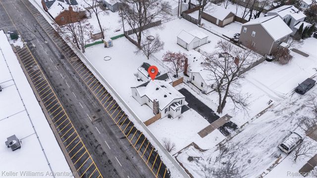 20406 Floral Street, Livonia, MI 48152