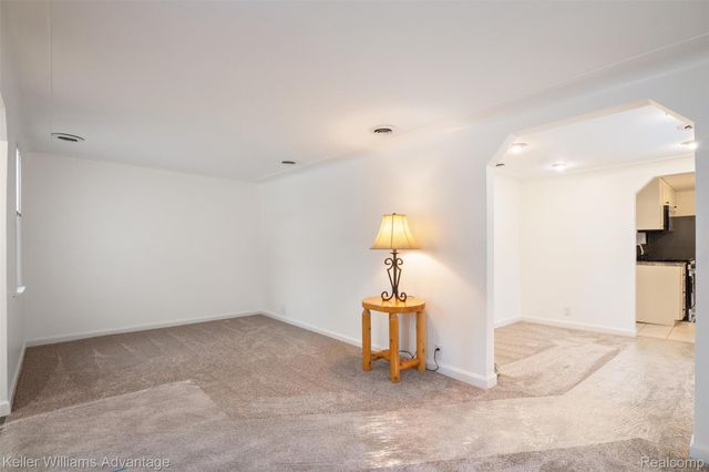 20406 Floral Street, Livonia, MI 48152