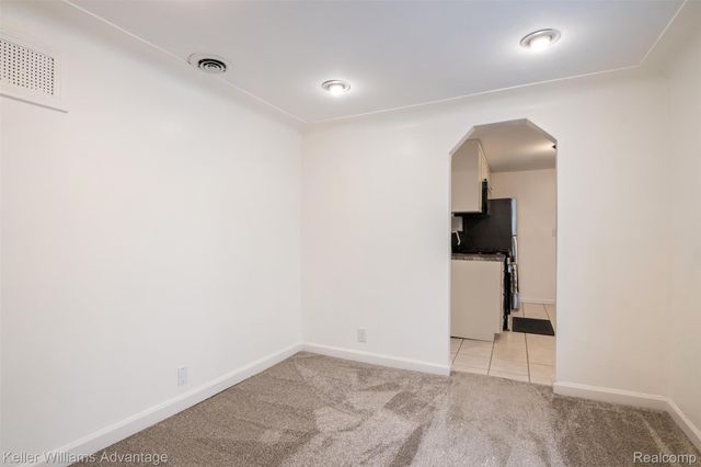 20406 Floral Street, Livonia, MI 48152