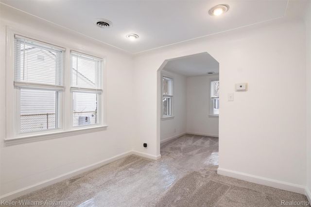 20406 Floral Street, Livonia, MI 48152