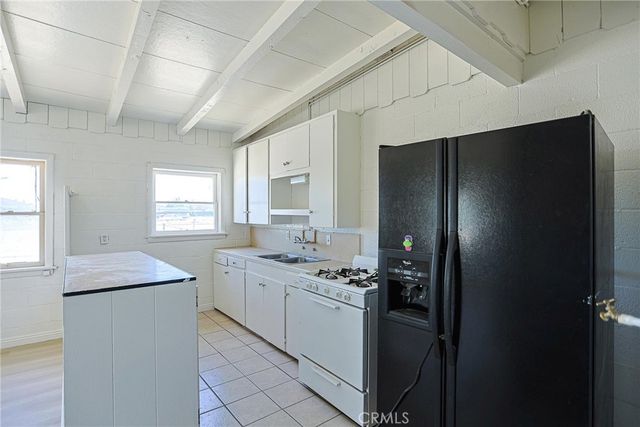 11389 Lee, Adelanto, CA 92301