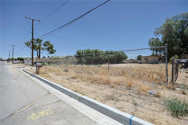 11389 Lee, Adelanto, CA 92301