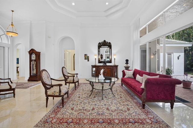 6718 ROYAL ORCHID Circle, Delray Beach, FL 33446