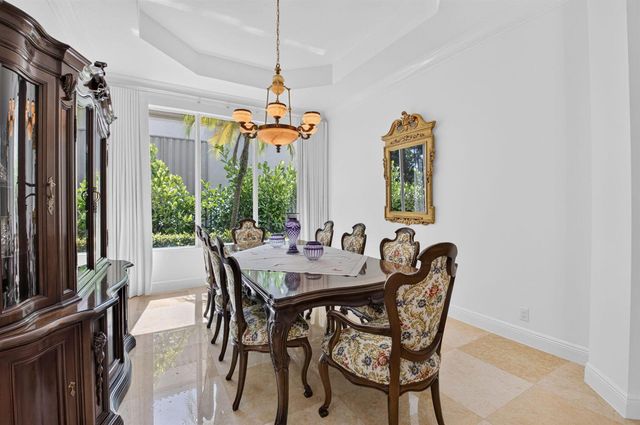 6718 ROYAL ORCHID Circle, Delray Beach, FL 33446
