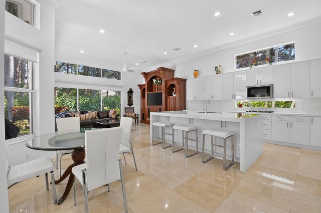 6718 ROYAL ORCHID Circle, Delray Beach, FL 33446