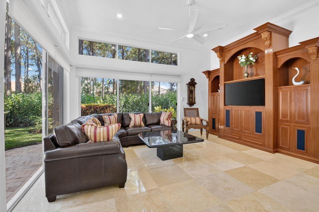 6718 ROYAL ORCHID Circle, Delray Beach, FL 33446