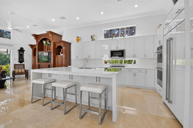 6718 ROYAL ORCHID Circle, Delray Beach, FL 33446