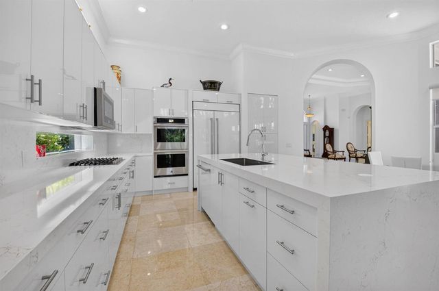 6718 ROYAL ORCHID Circle, Delray Beach, FL 33446