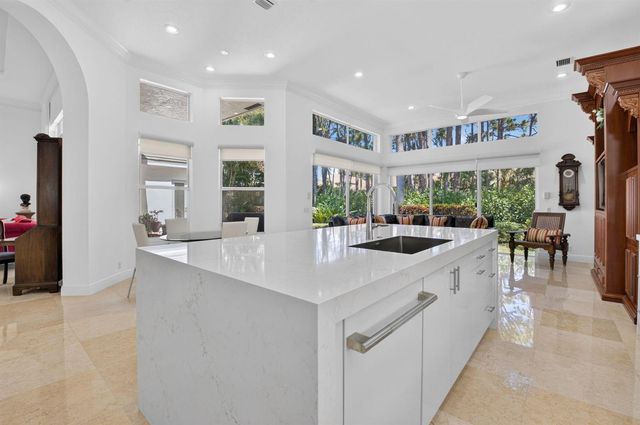 6718 ROYAL ORCHID Circle, Delray Beach, FL 33446