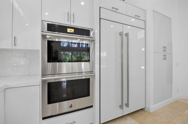 6718 ROYAL ORCHID Circle, Delray Beach, FL 33446