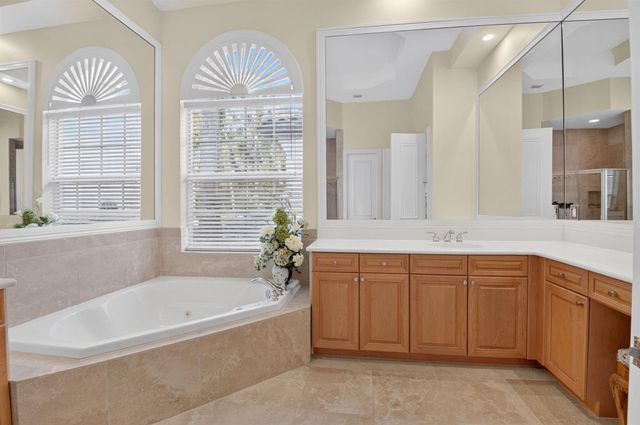 6718 ROYAL ORCHID Circle, Delray Beach, FL 33446