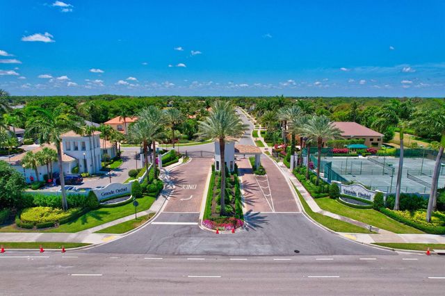 6718 ROYAL ORCHID Circle, Delray Beach, FL 33446