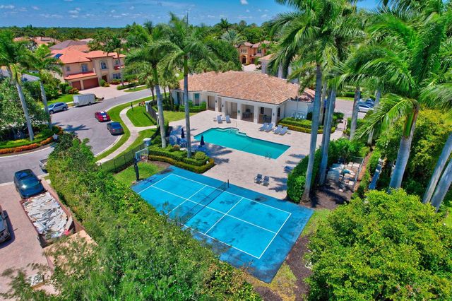 6718 ROYAL ORCHID Circle, Delray Beach, FL 33446