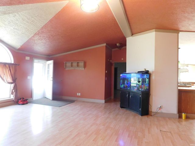 9100 S County Road 750, Daleville, IN 47334