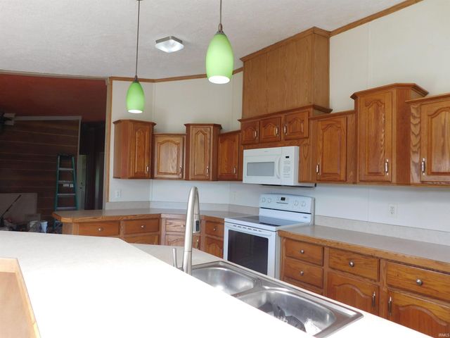 9100 S County Road 750, Daleville, IN 47334