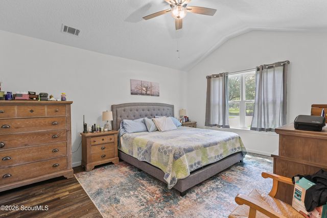76 Tree Top Lane, Jesup, GA 31545