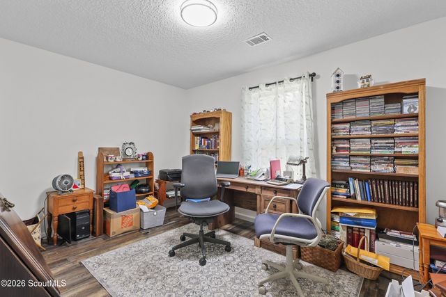 76 Tree Top Lane, Jesup, GA 31545