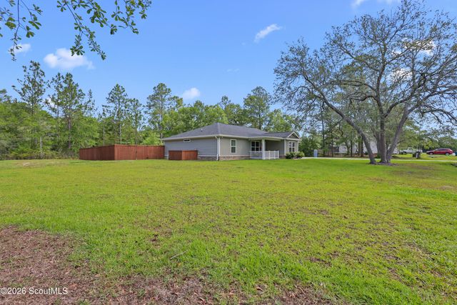 76 Tree Top Lane, Jesup, GA 31545