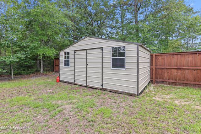 76 Tree Top Lane, Jesup, GA 31545