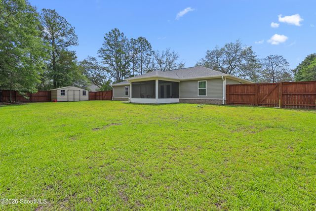 76 Tree Top Lane, Jesup, GA 31545