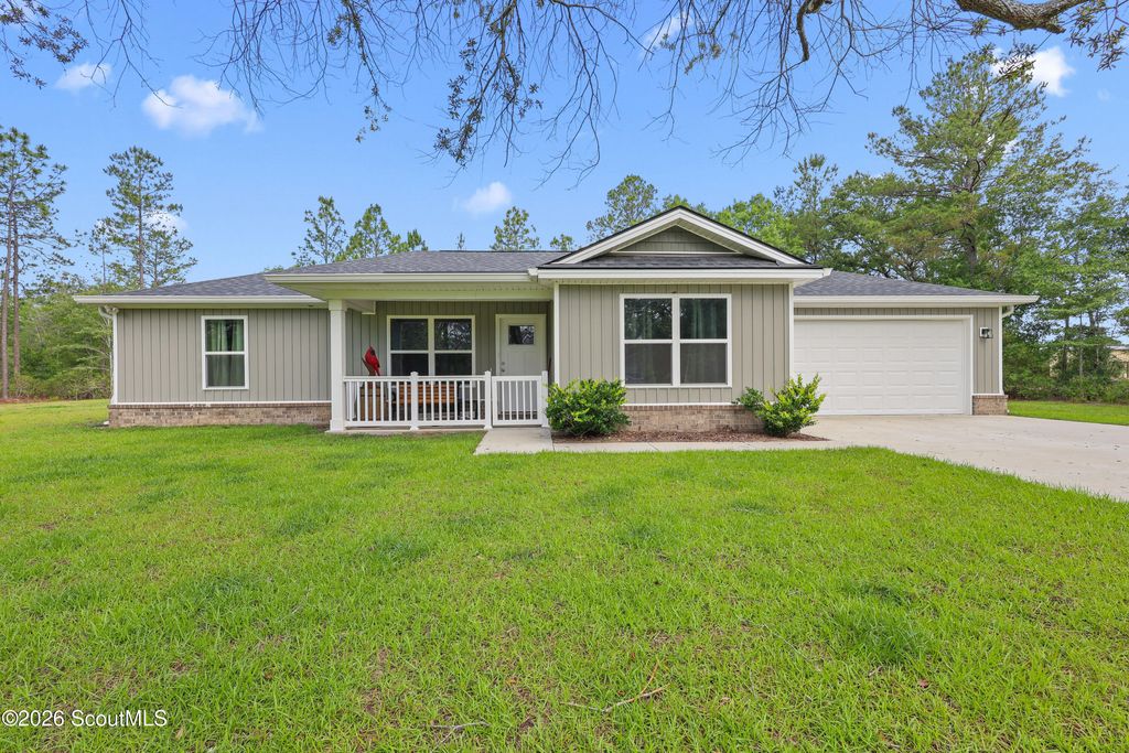 76 Tree Top Lane, Jesup, GA 31545