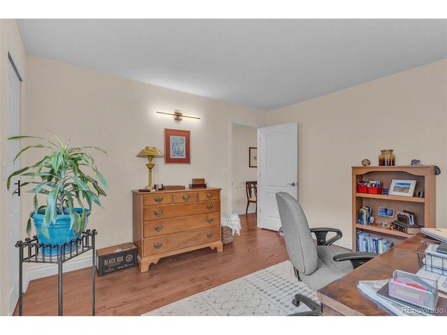 7815 Red Rock Cir, Larkspur, CO 80118