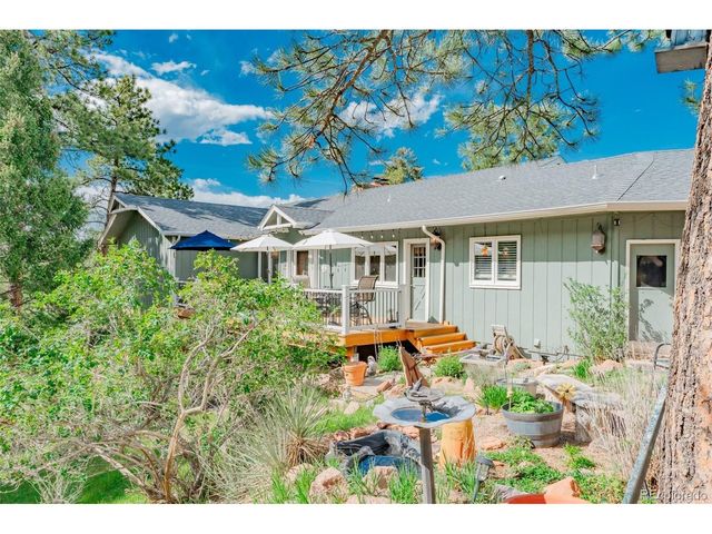 7815 Red Rock Cir, Larkspur, CO 80118