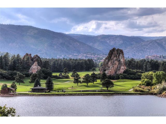 7815 Red Rock Cir, Larkspur, CO 80118