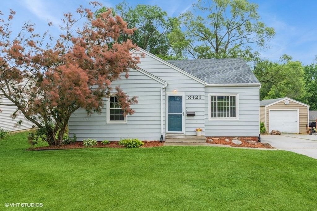 3421 64th Street, Urbandale, IA 50322