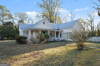 38 Mcdonough Street, Hampton, GA 30228