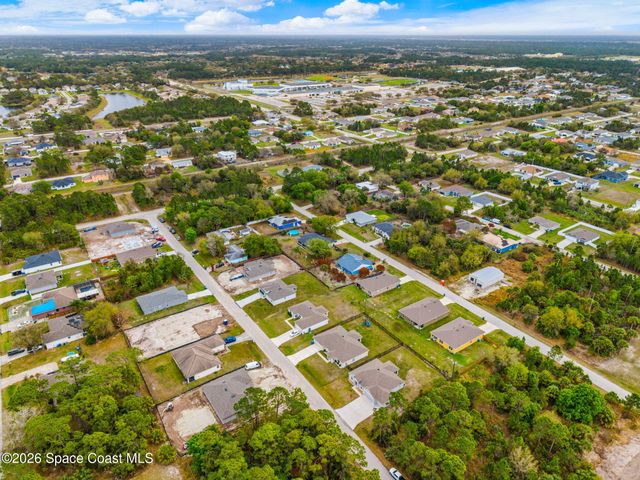 466 Fairbanks Street SW, Palm Bay, FL 32908