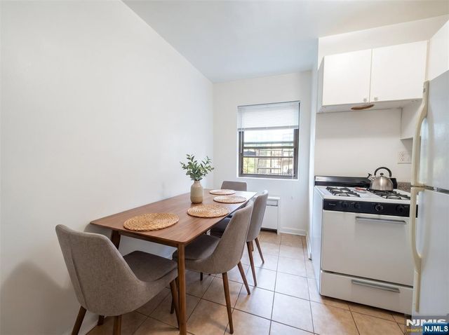 3050 Edwin Avenue 3F, Fort Lee, NJ 07024