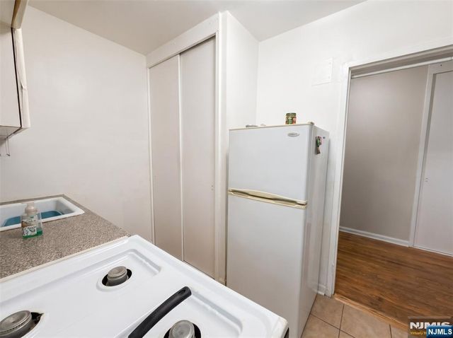 3050 Edwin Avenue 3F, Fort Lee, NJ 07024