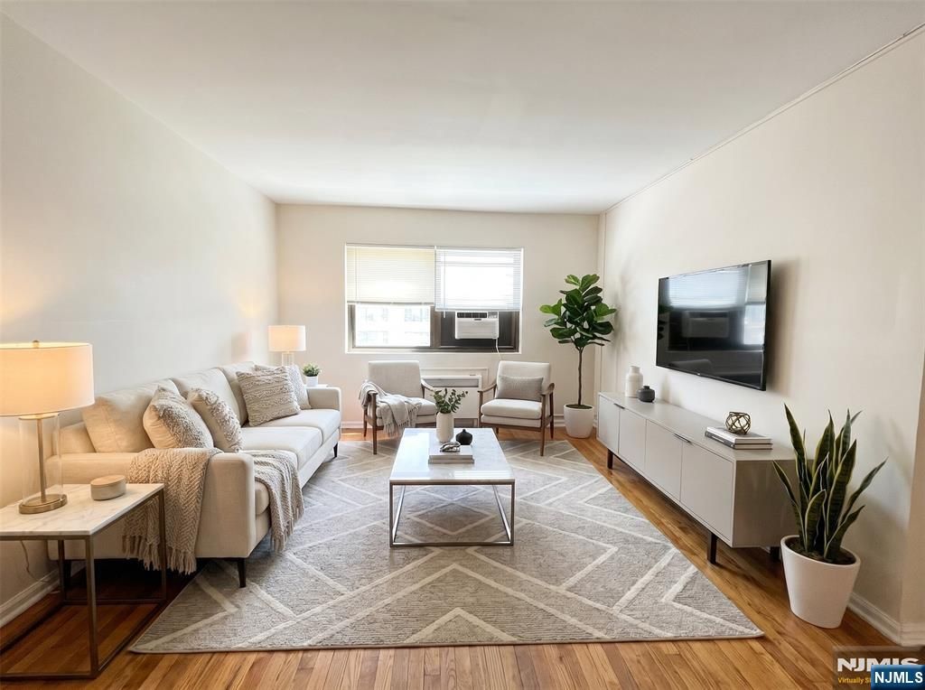 3050 Edwin Avenue 3F, Fort Lee, NJ 07024