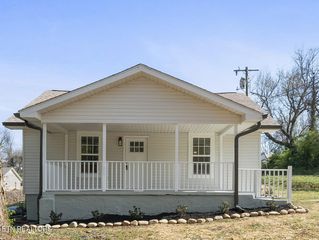 5612 Bluet Drive, Knoxville, TN 37918