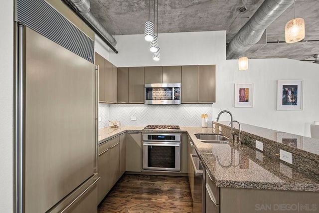 877 Island Ave. 907, San Diego, CA 92101