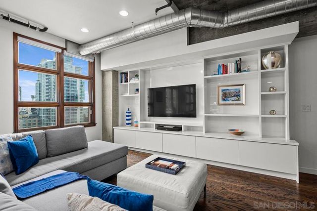 877 Island Ave. 907, San Diego, CA 92101