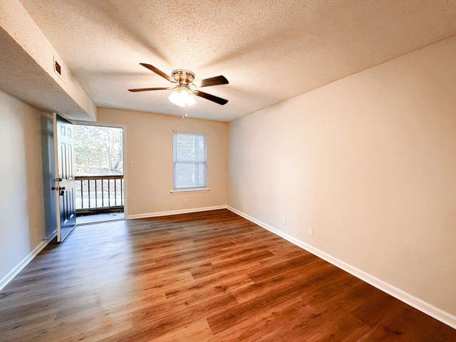 470 Martha Ln Apt H, Clarksville, TN 37043