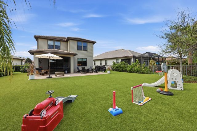 127 SE Courances Drive, Port St. Lucie, Port St Lucie, FL 34984