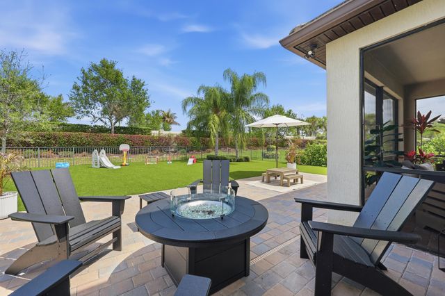 127 SE Courances Drive, Port St. Lucie, Port St Lucie, FL 34984