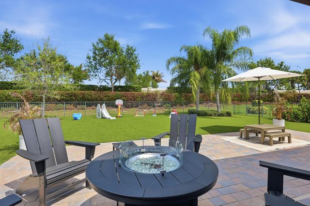 127 SE Courances Drive, Port St. Lucie, Port St Lucie, FL 34984