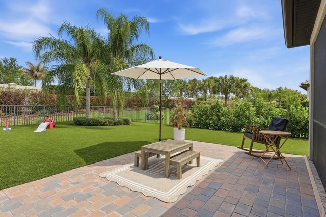 127 SE Courances Drive, Port St. Lucie, Port St Lucie, FL 34984