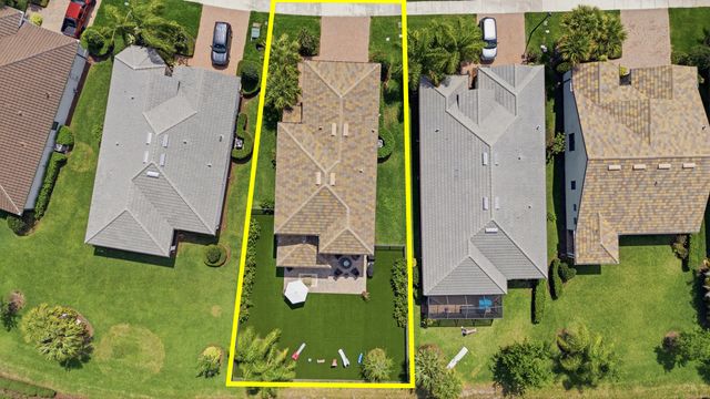 127 SE Courances Drive, Port St. Lucie, Port St Lucie, FL 34984