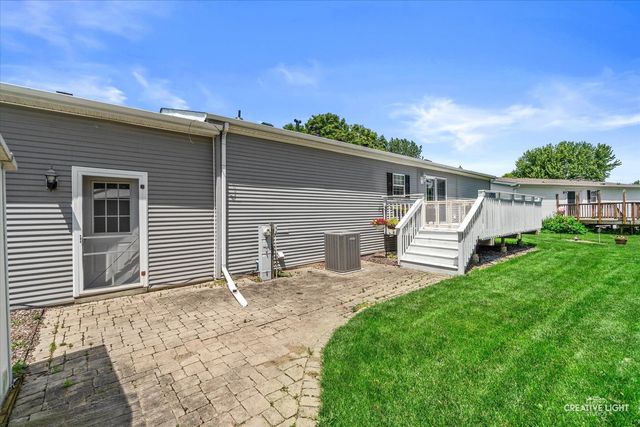 605 Bluebird Circle, Sandwich, IL 60548