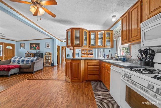 605 Bluebird Circle, Sandwich, IL 60548