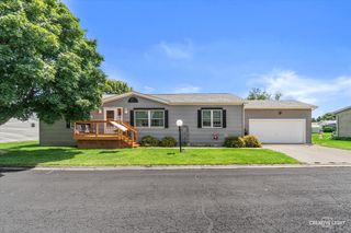 605 Bluebird Circle, Sandwich, IL 60548