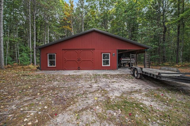 2494 Hemker Lane, Manistee, MI 49660