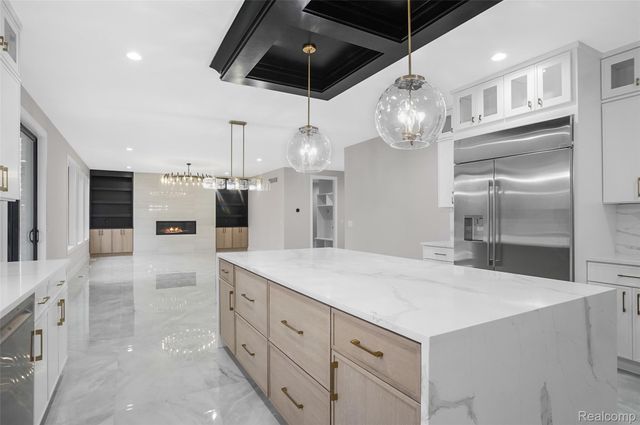 31130 Lahser, Beverly Hills Village, MI 48025