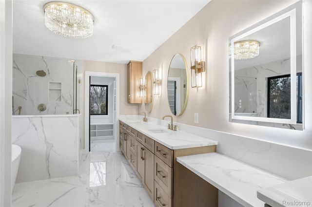 31130 Lahser, Beverly Hills Village, MI 48025